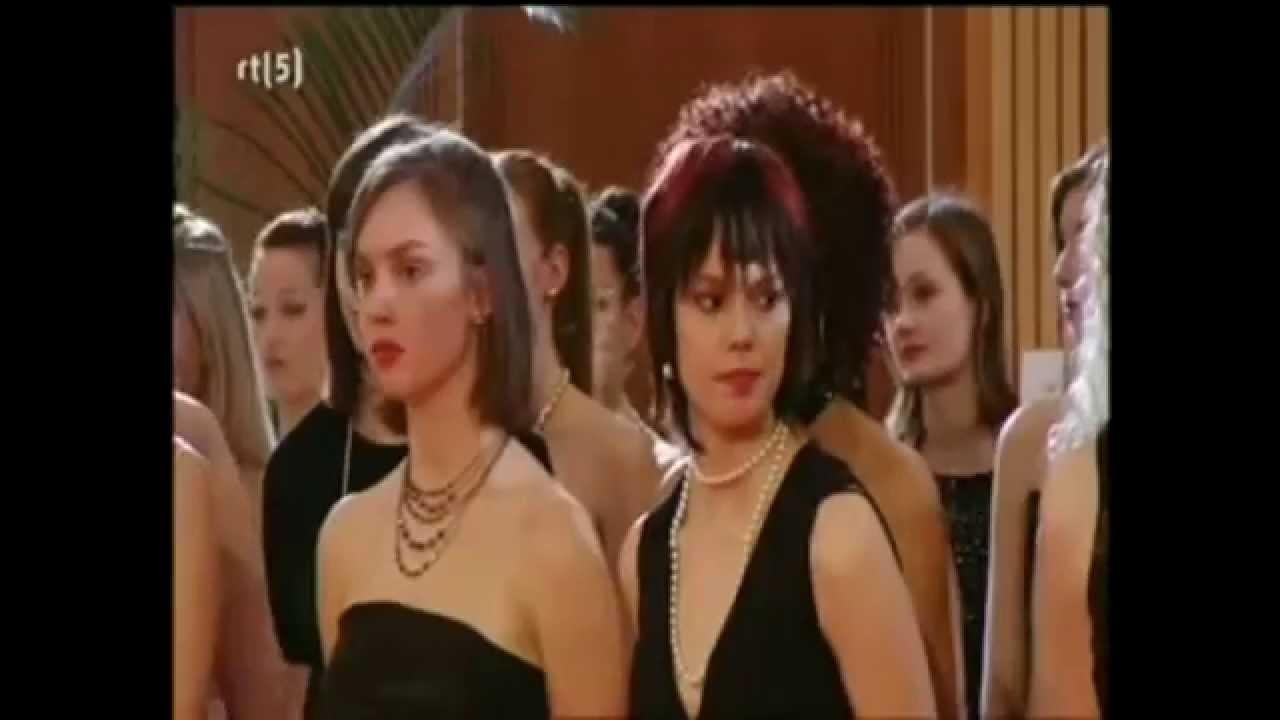 Holland's Next Top Model S04 E01 Part 1 - YouTube - Hollands Next Top Model Seizoen 1