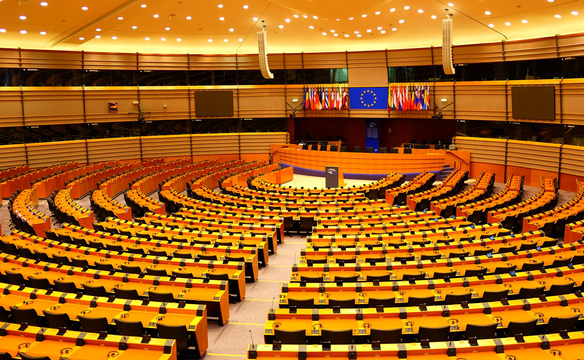 Hoeveel Mensen Zitten Er In Het Europees Parlement