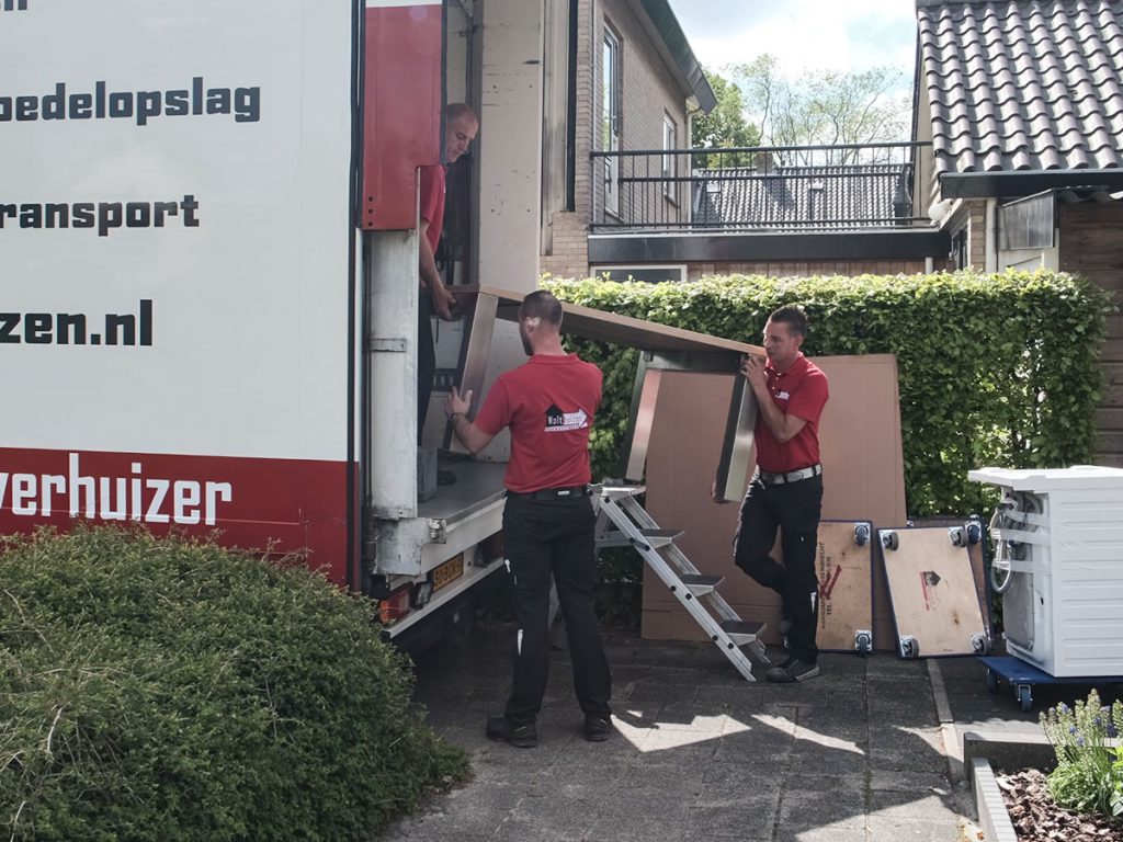 Hulp nodig bij een ontruiming van pand of huis? - Wolthuizen Verhuizingen - Hoe Gaat Een Medewerker Bij Een Ontruiming Naar Buiten