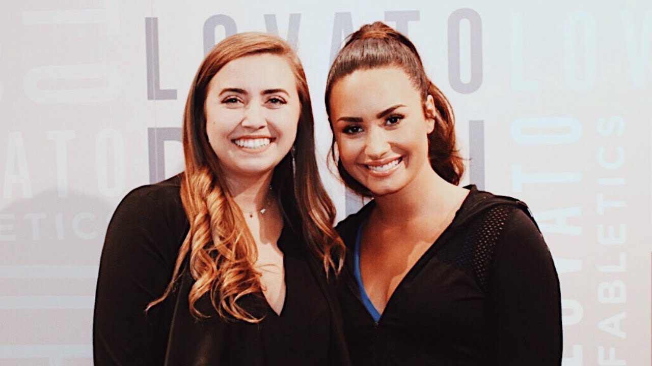 I MET DEMI LOVATO!!!!! & Drive With Us! - YouTube - Films En Tv-programma's Met Demi Lovato