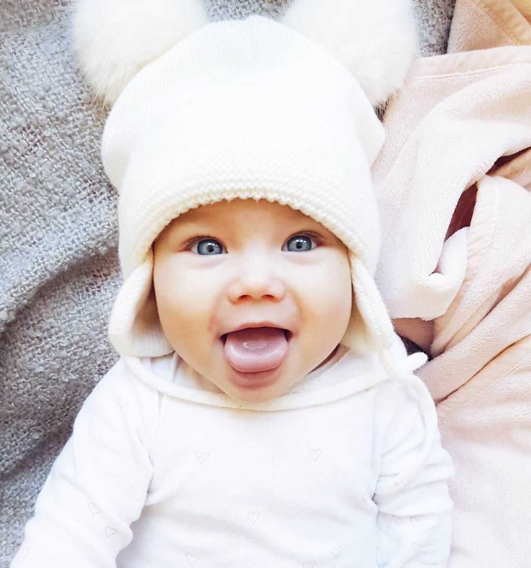 in the future i want babies not just one like 3. Foto Newborn, Baby Boy - Baby Verslikt Zich In Speeksel