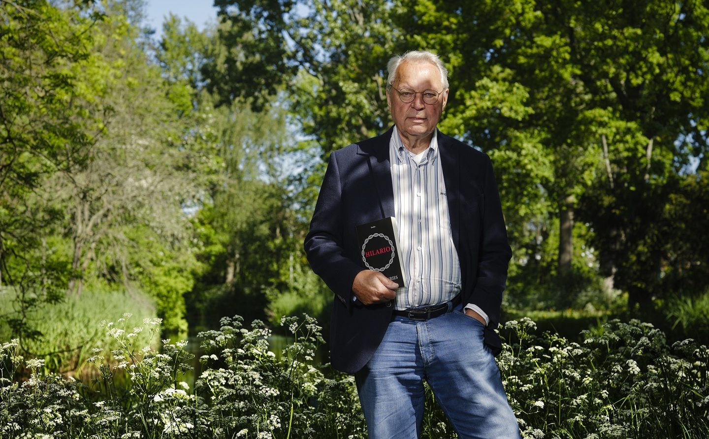 Interview: oud-minister Klaas de Vries is nu bevlogen thrillerauteur - Klaas De Vries Dominee