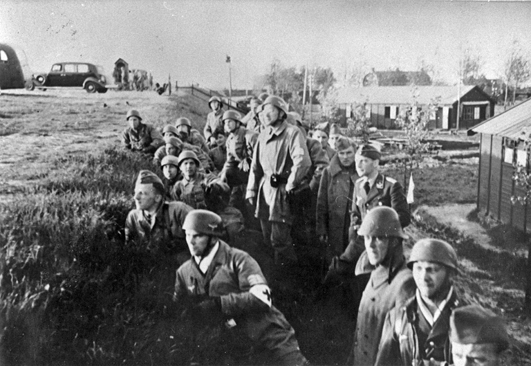 INvasion of Holland, War Photos, 1940. PArt 1 - published by Brodant on - Duitse Aanval Op Nederland In 1940