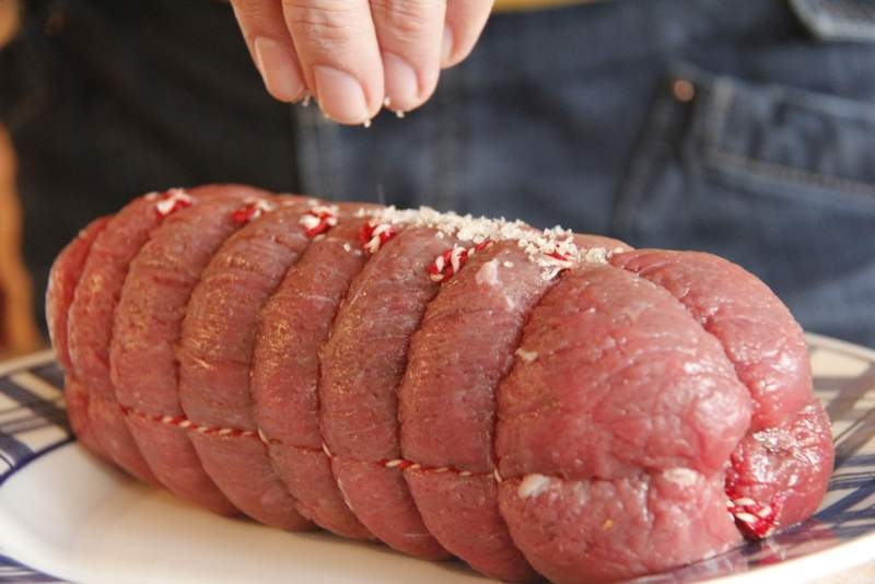 Italiaanse runderrollade in rode wijnsaus | Een recept voor sausliefhebbers - Hoe Lang Moet Een Runderrollade In De Airfryer