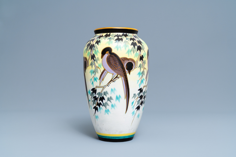Jan Wind en Charles Catteau voor Boch Frères Kéramis: art deco vaas met - Vaas Met Vogels Erop