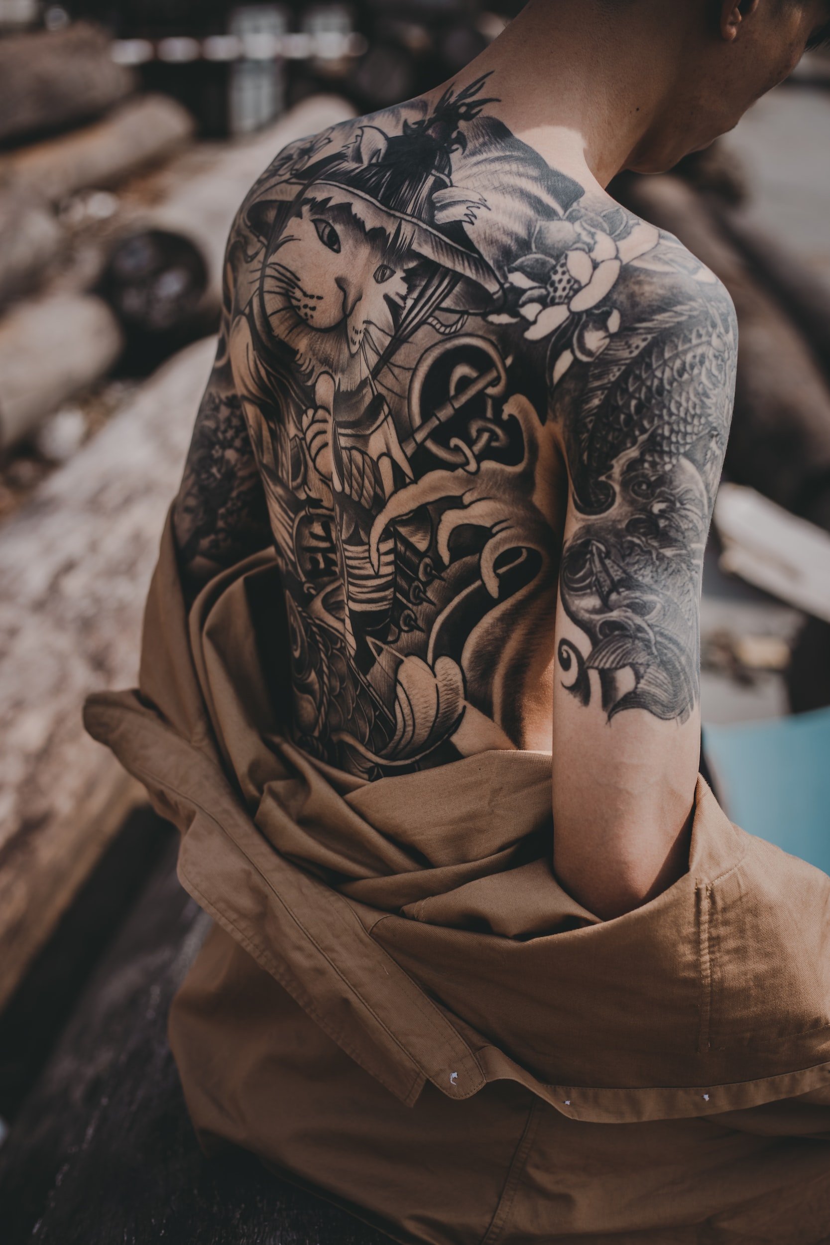 Japanese-Inspired Tattoos: Their Meanings and How to Get Them - Tattoo Met Namen Erin Verwerkt