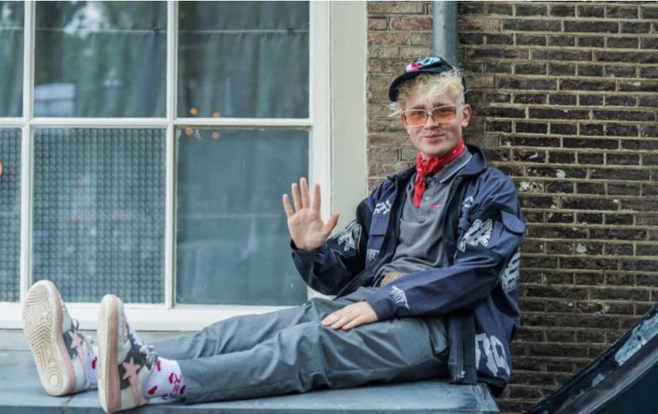 Wie Is De Broer Van Joost Klein