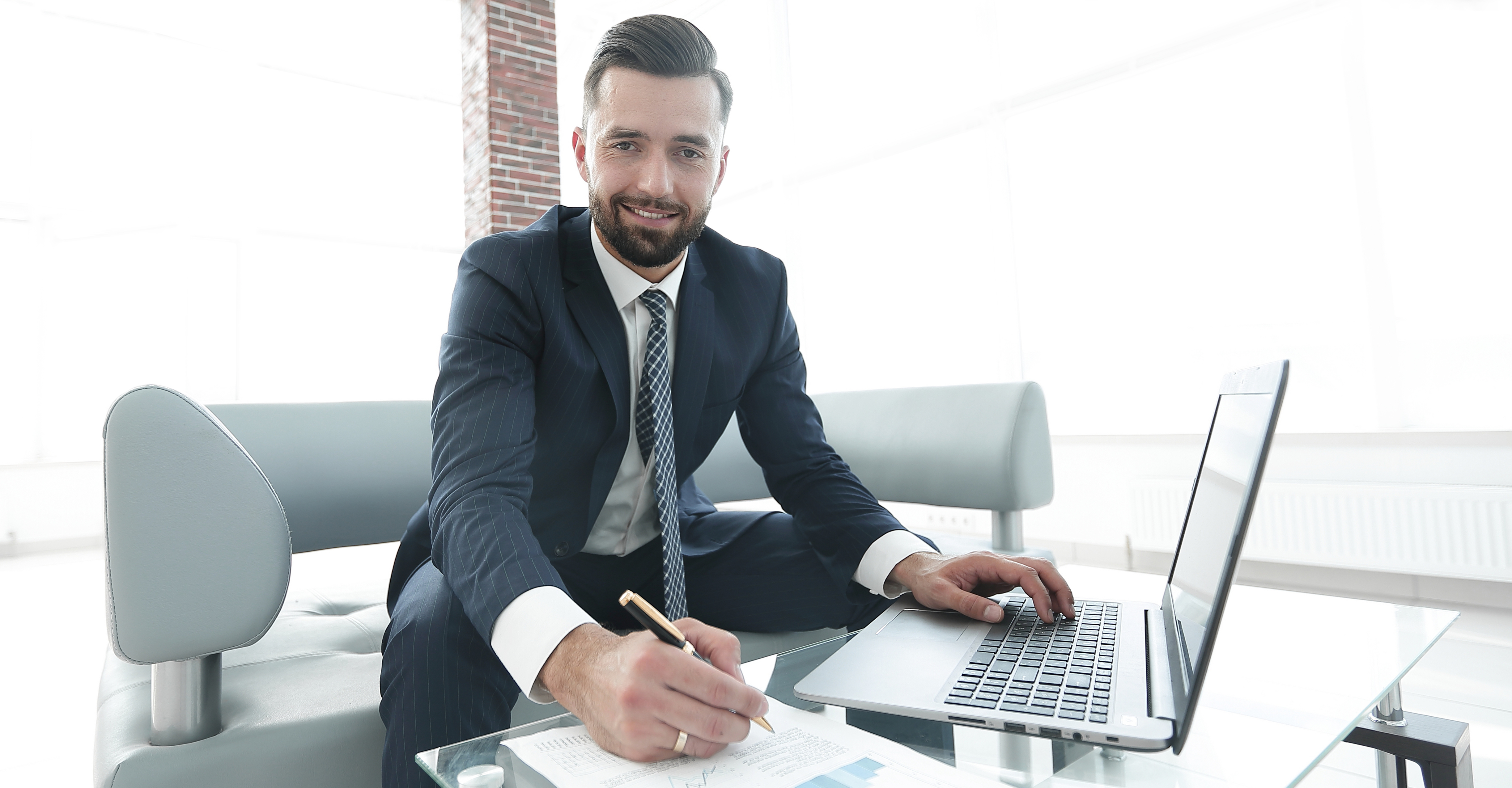 julucustom - Blog - Wat Doet Een Accountant Manager