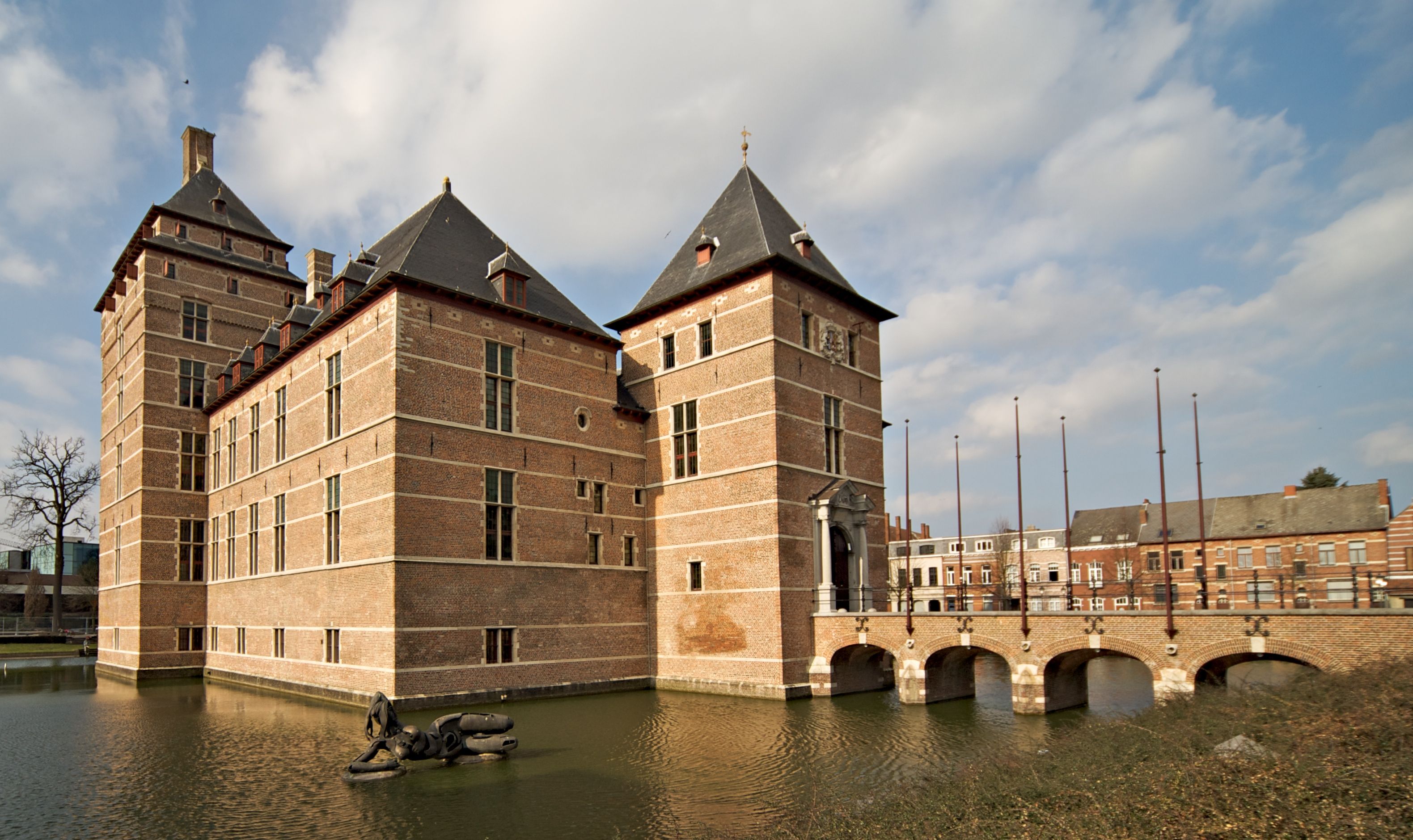 Kasteel van de Hertogen van Brabant via nl.wikipedia.org | Castle - Kasteel Van De Hertogen Van Bourbon