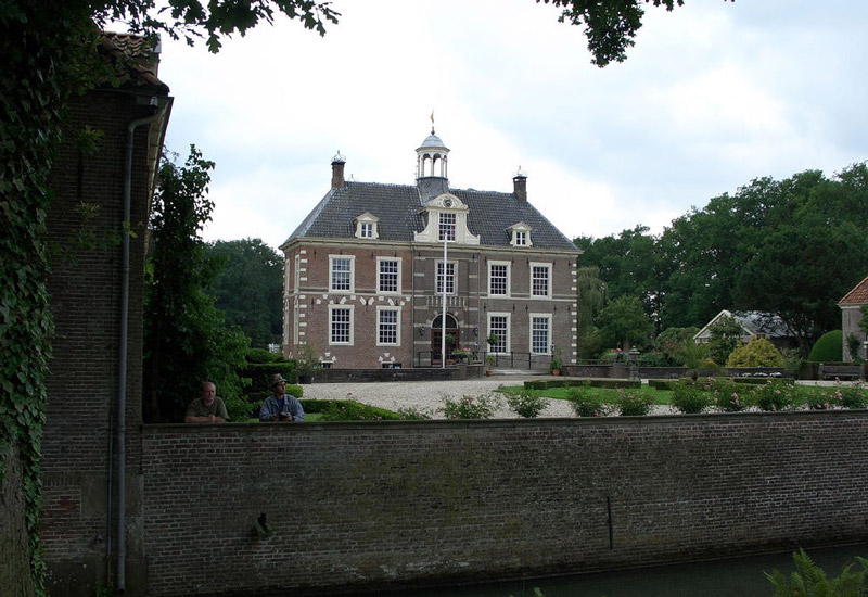 Kasteel Warmelo - Wie Woont Er Op Kasteel Warmelo