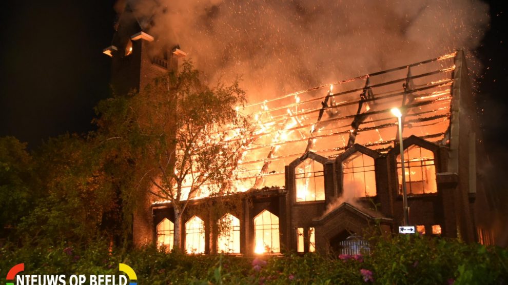 Kerk In Brand Rotterdam