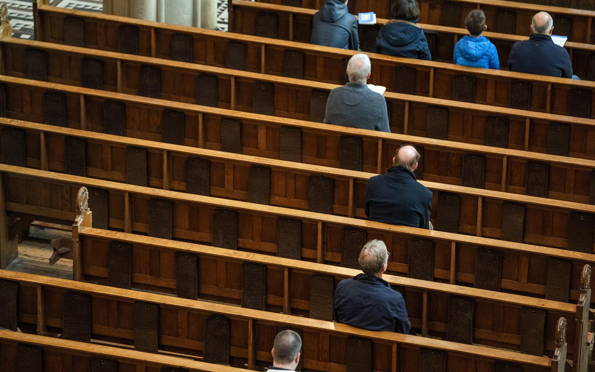 Kerkdiensten mogen weer door meer mensen worden bezocht. De - Wanneer Mogen Kerkdiensten Weer