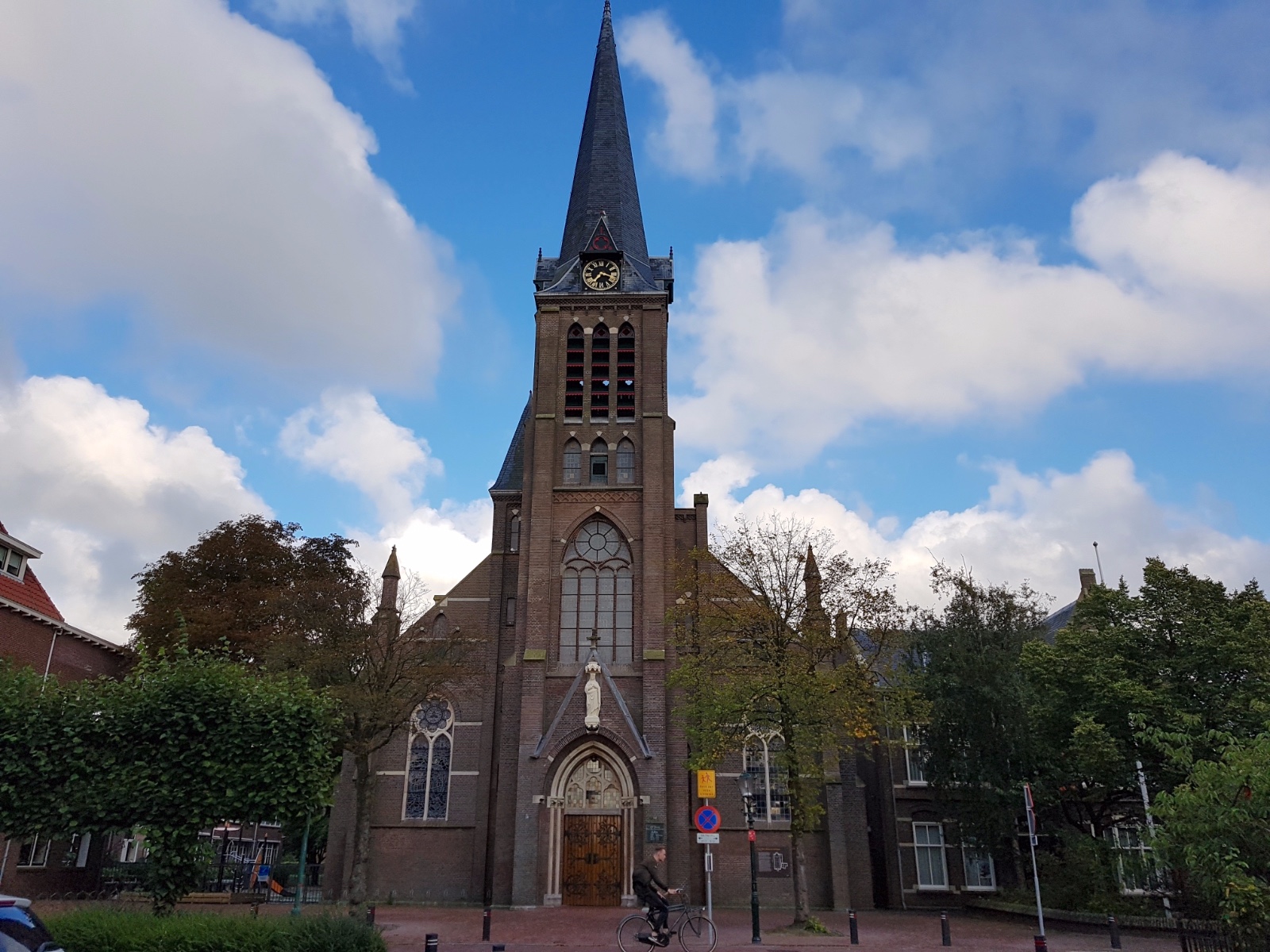 Kerken in Noord-Holland | UitgeestOnline - Hoe Laat Is De Kerkdienst 7 April Hoogwoud
