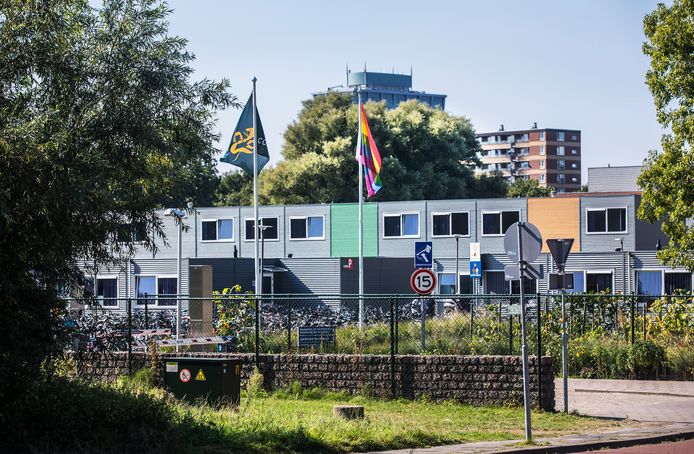 Kerken tegen politiek Rijswijk: ‘Doe het goede, laat azc open’ | Den - Azc Den Haag Locaties