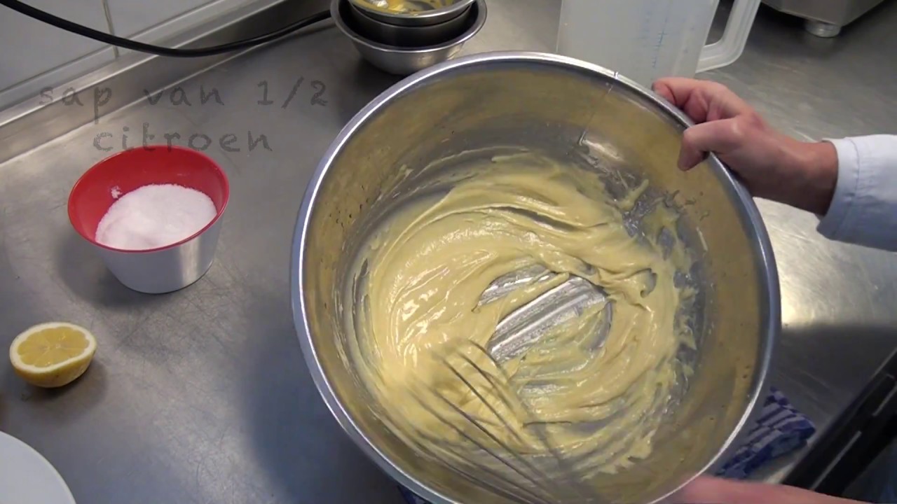 Koude Saus Op Basis Van Mayonaise En Kruiden