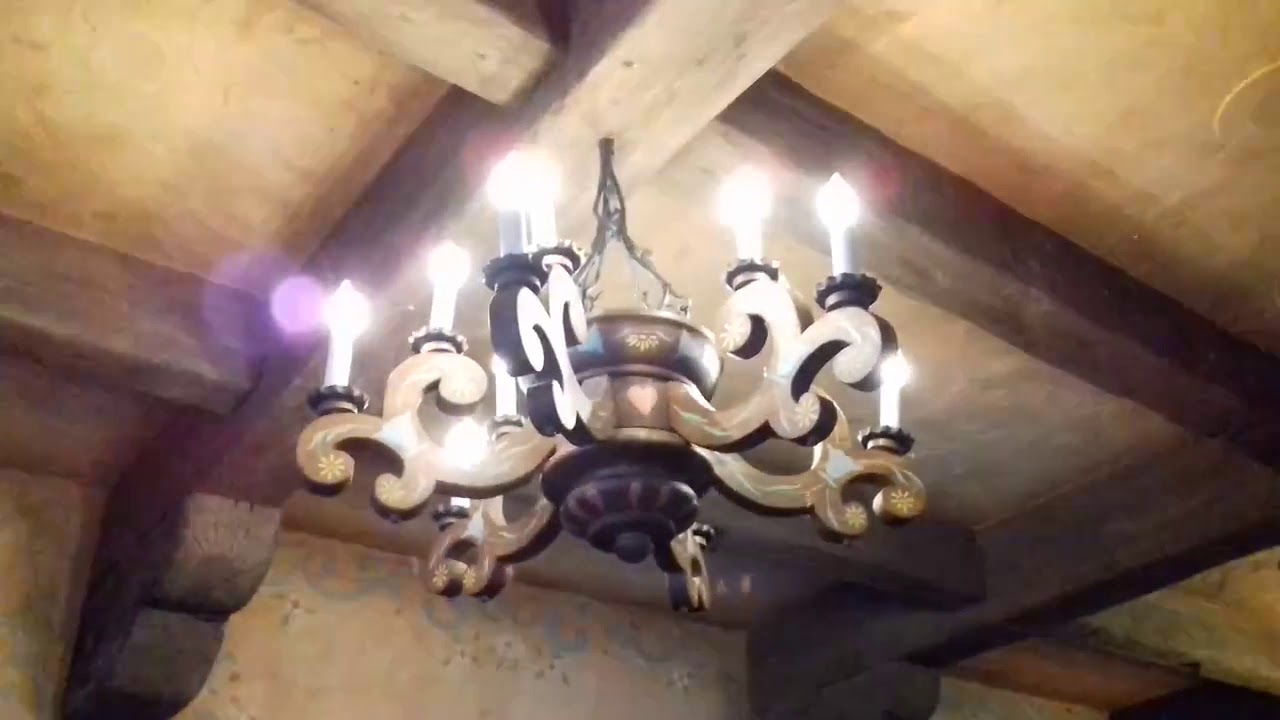 Knipperend licht effect bij Sneeuwwitje in Disneyland Parijs/flashing - Wat Betekent Een Wit Knipperend Licht Bij Een Overweg