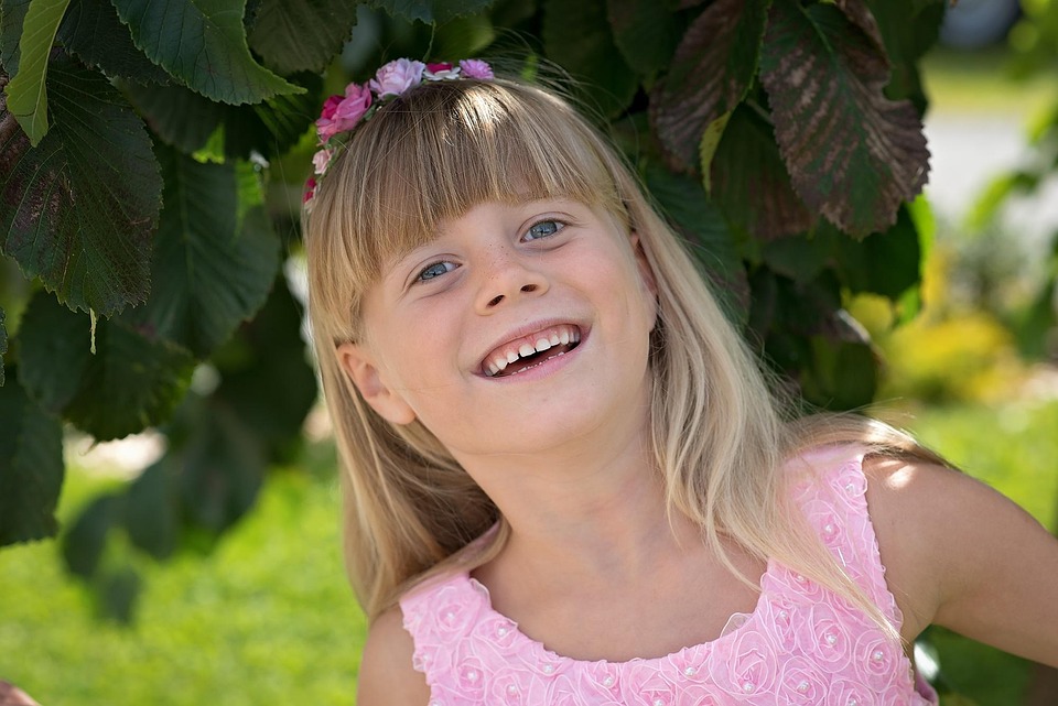 Kostenloses Foto: Kind, Mädchen, Lachen, Fröhlich - Kostenloses Bild - Kind Praat Niet 4 Jaar
