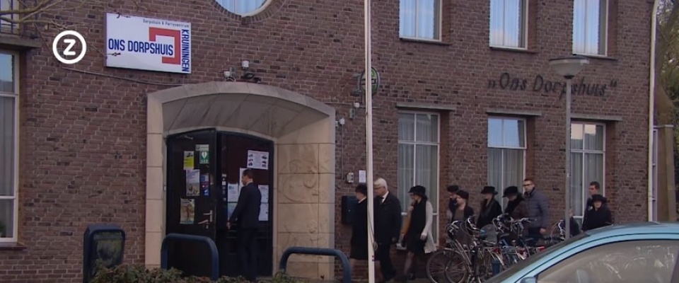 Kruiningen: 150 mensen bij eerste dienst ds. Bredeweg - cvandaag.nl - Ds Van Krimpen Bredeweg