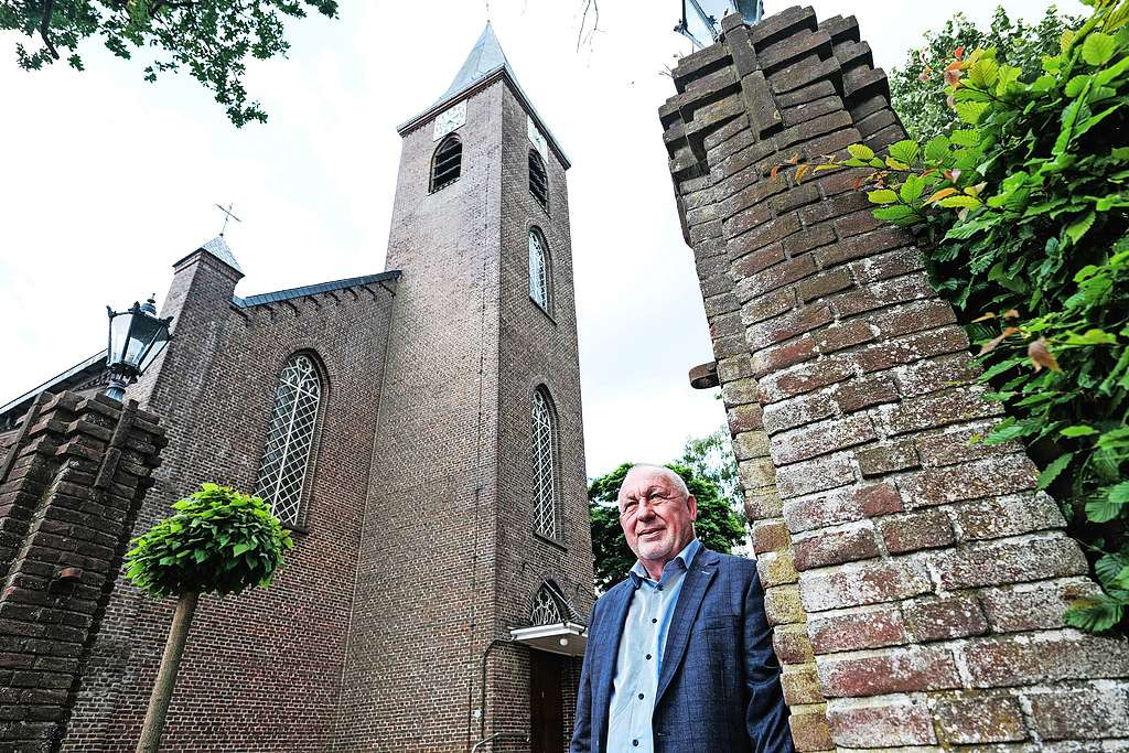 ‘Laat de kerk in het midden staan’ | Otheo - Kerk In Het Midden Laten