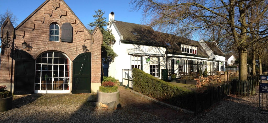 Lage Vuursche Vlaggen – Lage Vuursche - Ds Lucas Lage Vuursche