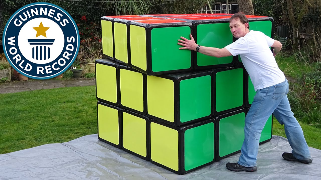 Largest Rubik's Cube - Guinness World Records - YouTube - Waar Komt Rubiks Cube Vandaan
