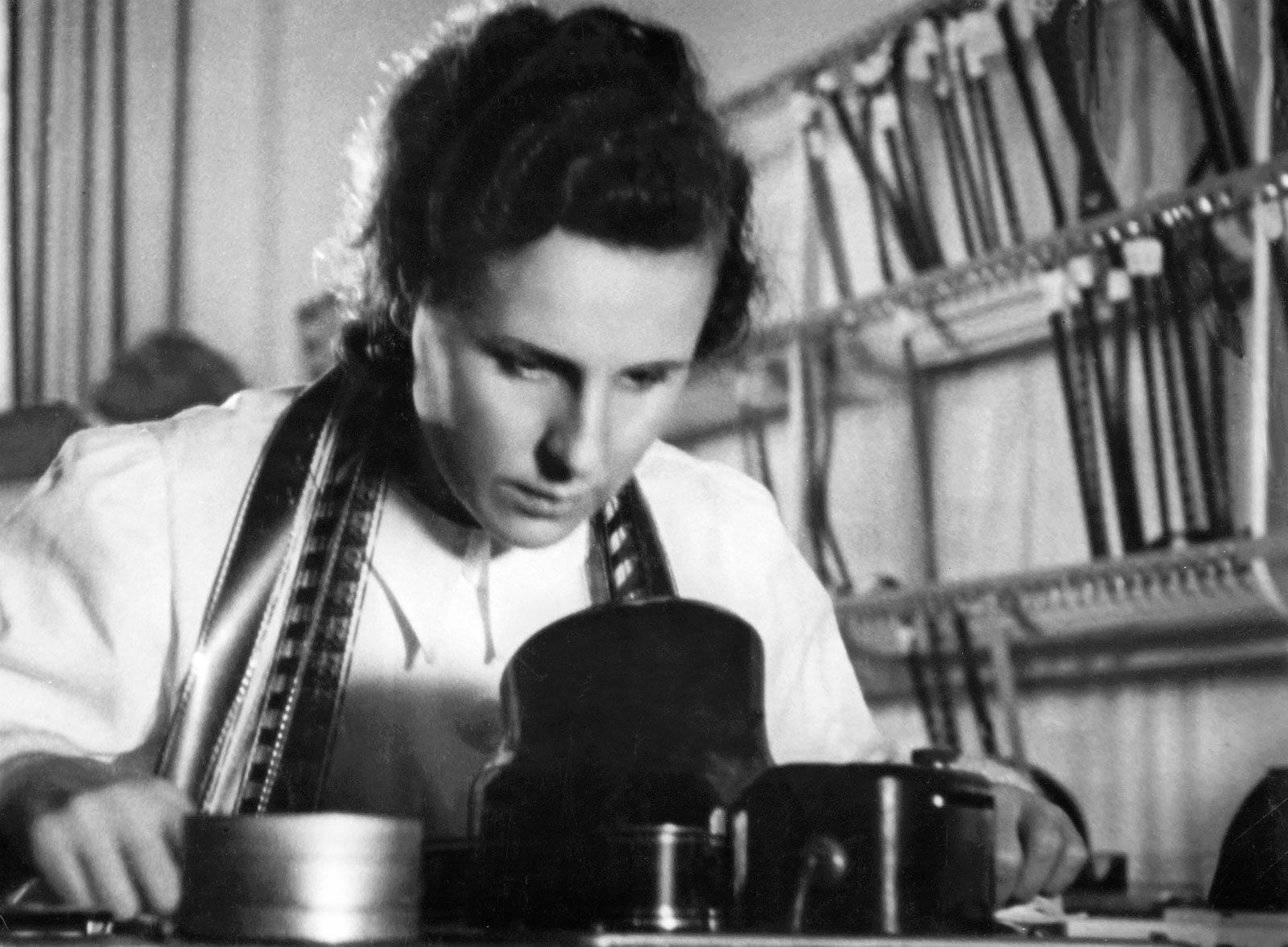 Leni Riefenstahl | Biography, Movies, Olympics, & Facts | Britannica - Lenie Riefenstahl Triumph Des Willens