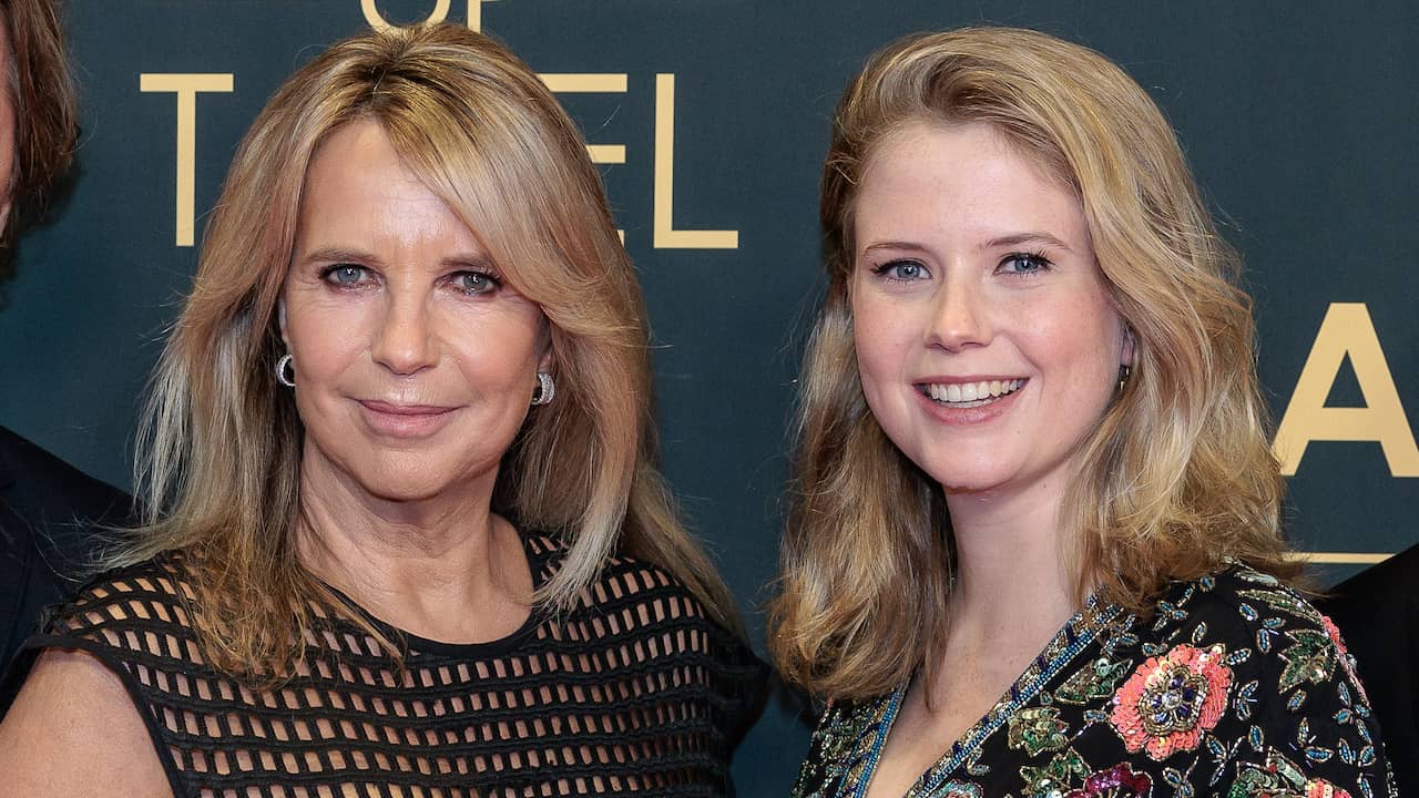 Linda de Mol's Daughter Noa Vahle Wins Talent Prize at Golden - John De Mol Linda De Mol