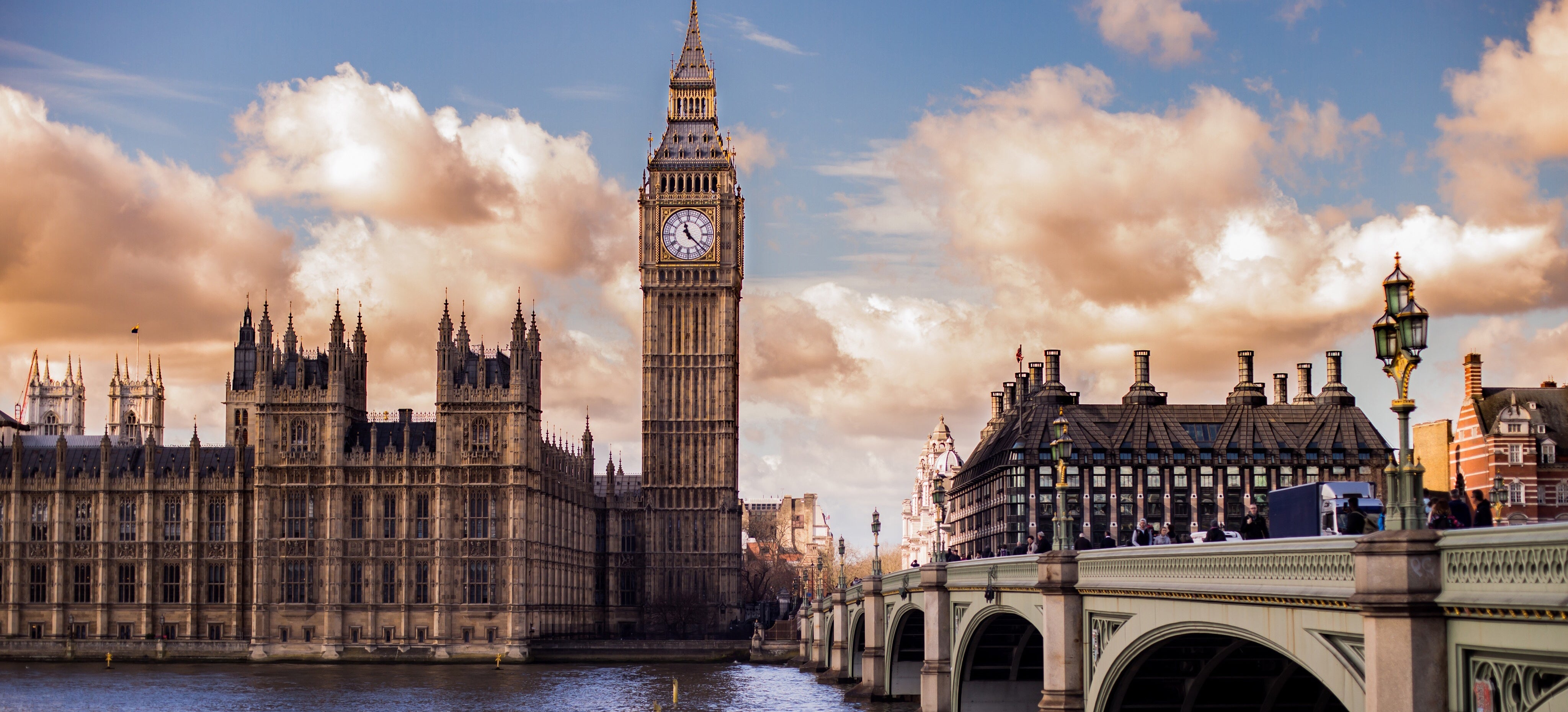 London: A History | HISTORY - London From Suite Life On Deck