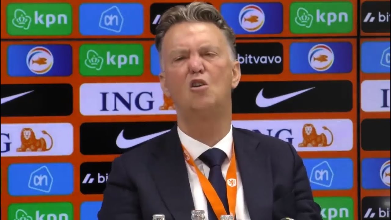 Louis van Gaal vermorzelt journalist Valentijn Driessen: "We stoppen - Valentijn Driessen Louis Van Gaal