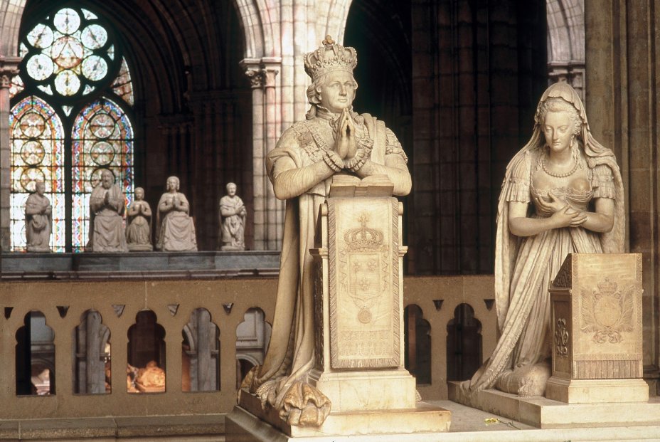 Louis XVI and Marie-Antoinette statues & remains in St-Denis Basilica - Marie Antoinette En Lodewijk Xvi