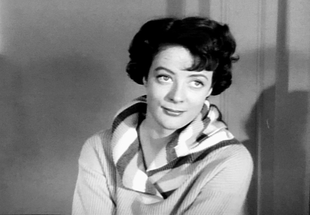 Maggie Smith in "Nowhere to Go" (1958). | Jack Stalnaker | Flickr - Films En Tv-programma's Met Maggie Smith