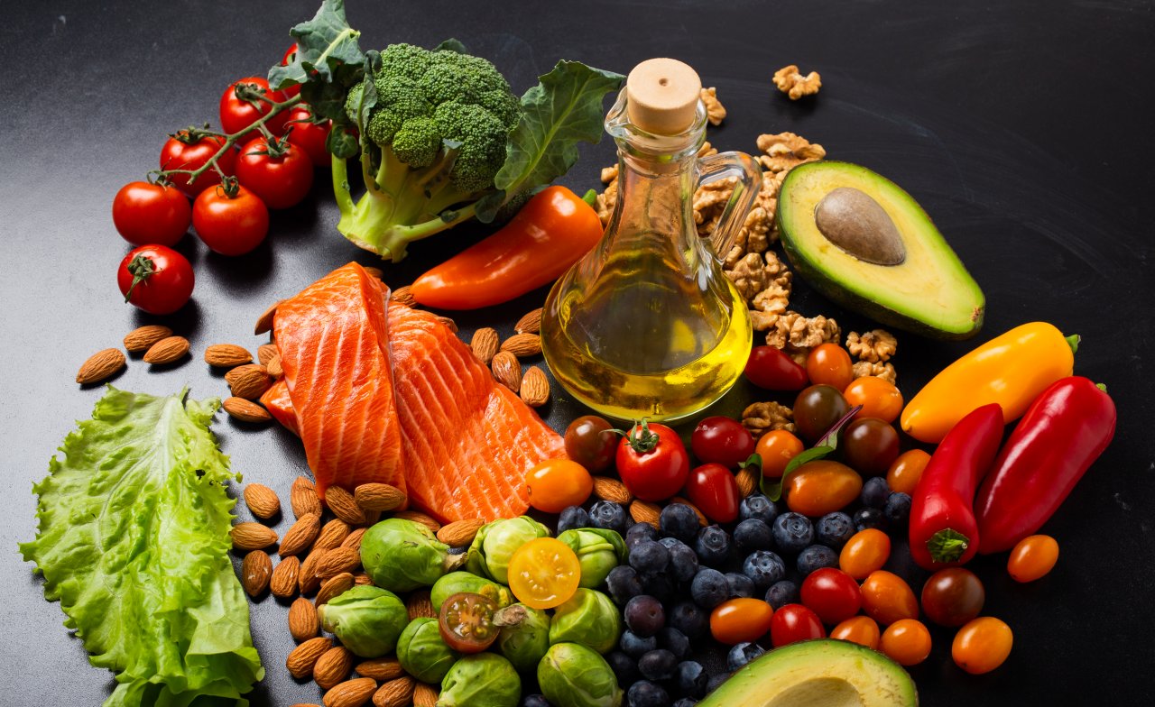 Mastering Cholesterol - Your Guide to Preventing and Lowering with - Wat Is Gezond Eten En Drinken