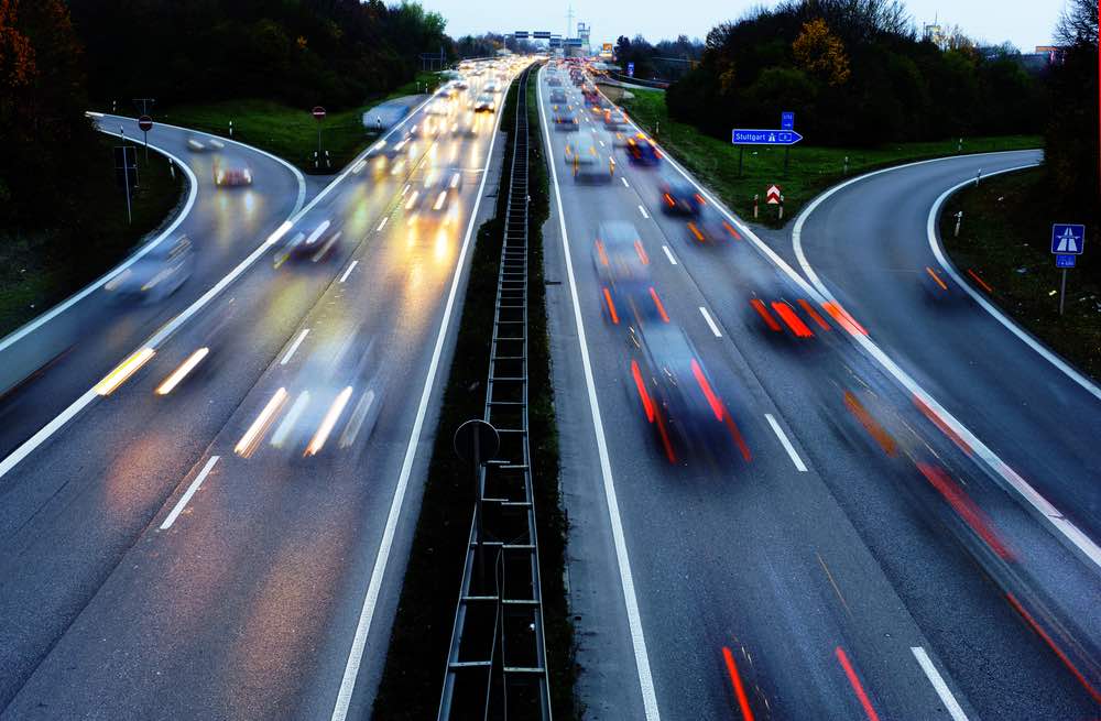 Maximum Snelheid In Duitsland | Hoe Hard Mag Je Rijden in Duitsland - Is Koud In Engeland En Snel In Duitsland