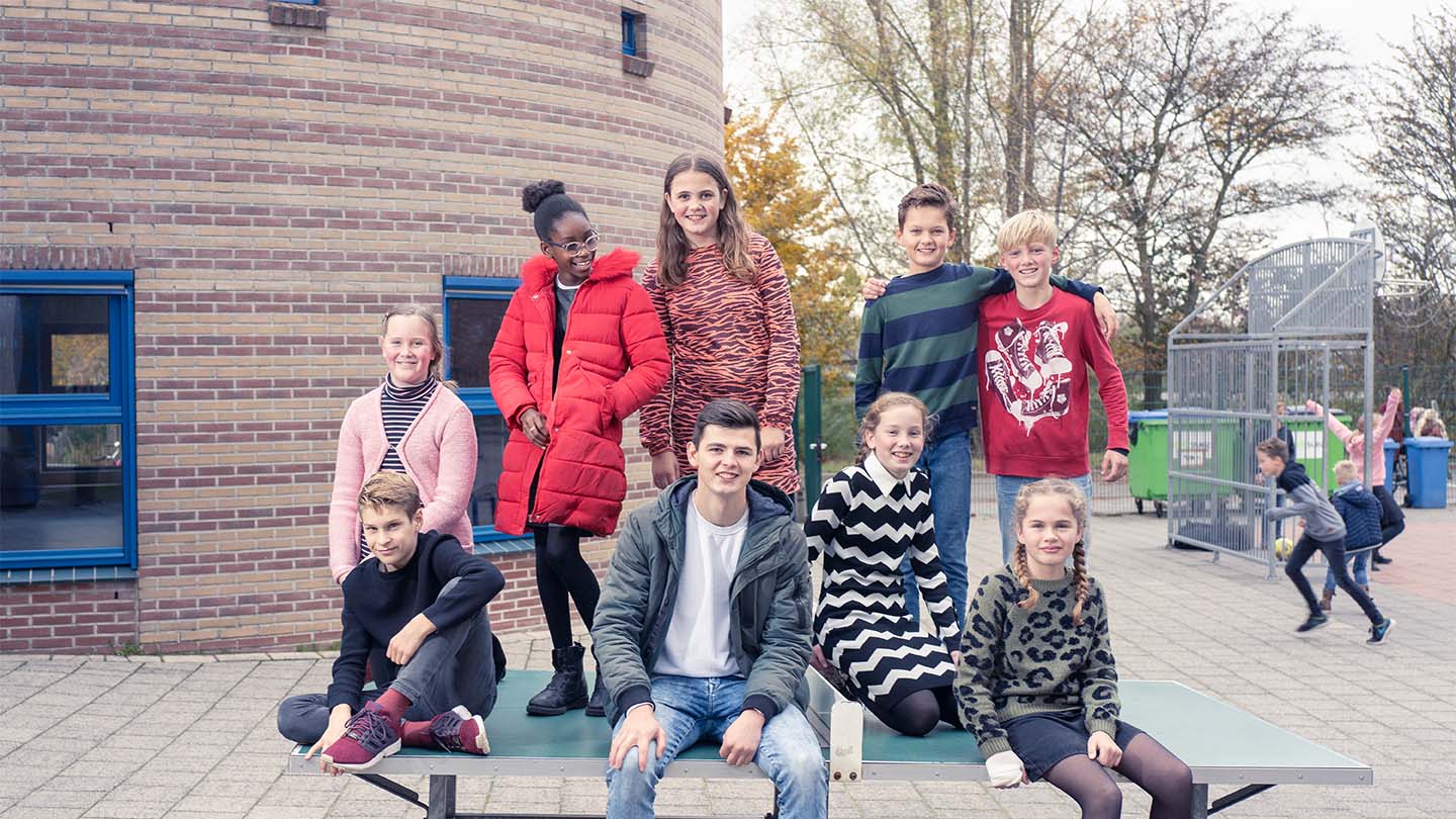 Meeluisteren in de trein - Wijk 2 En 7 Meeluisteren