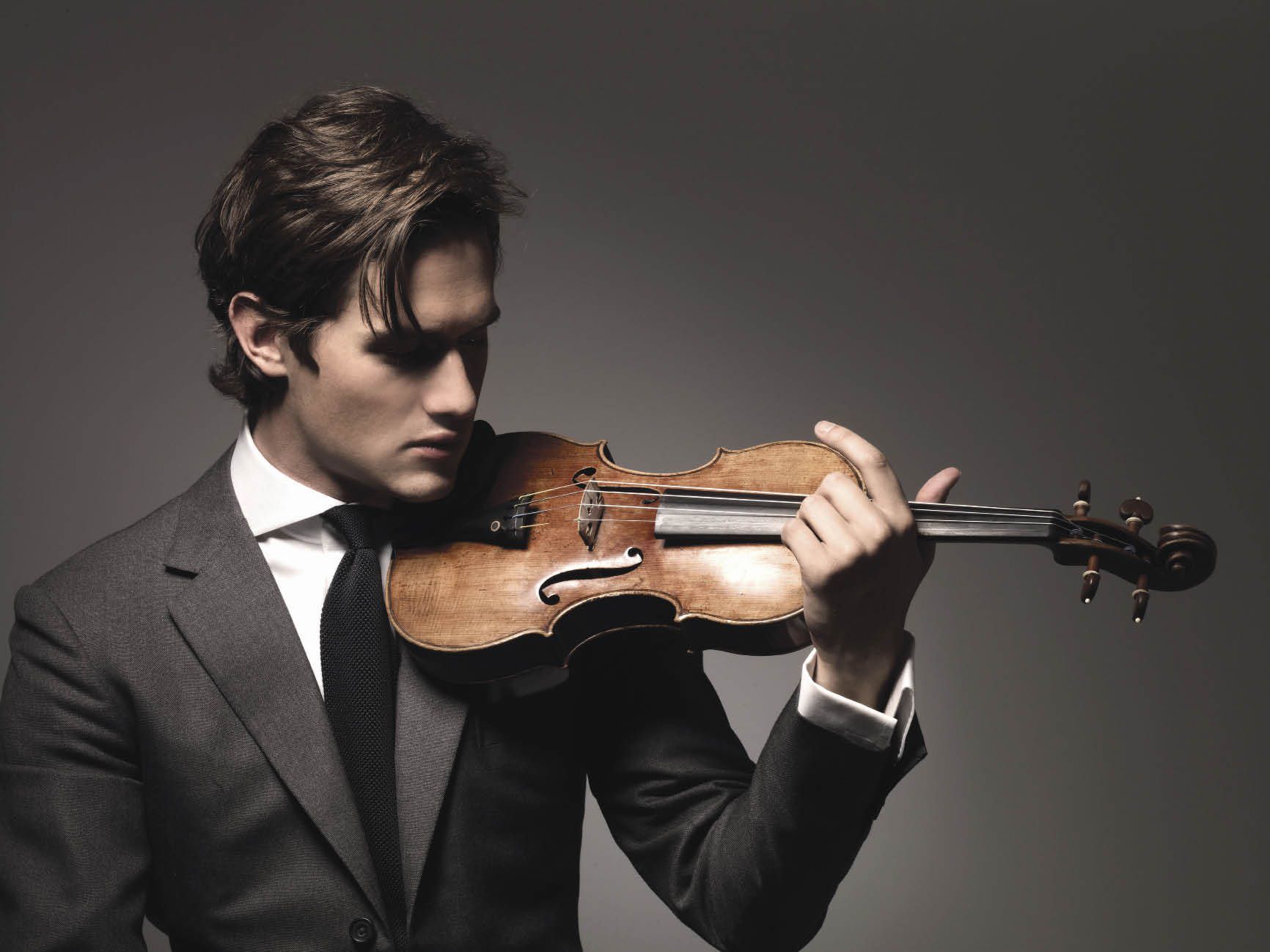 Hoe Noemt Men De Eerste Violist Van Een Orkest
