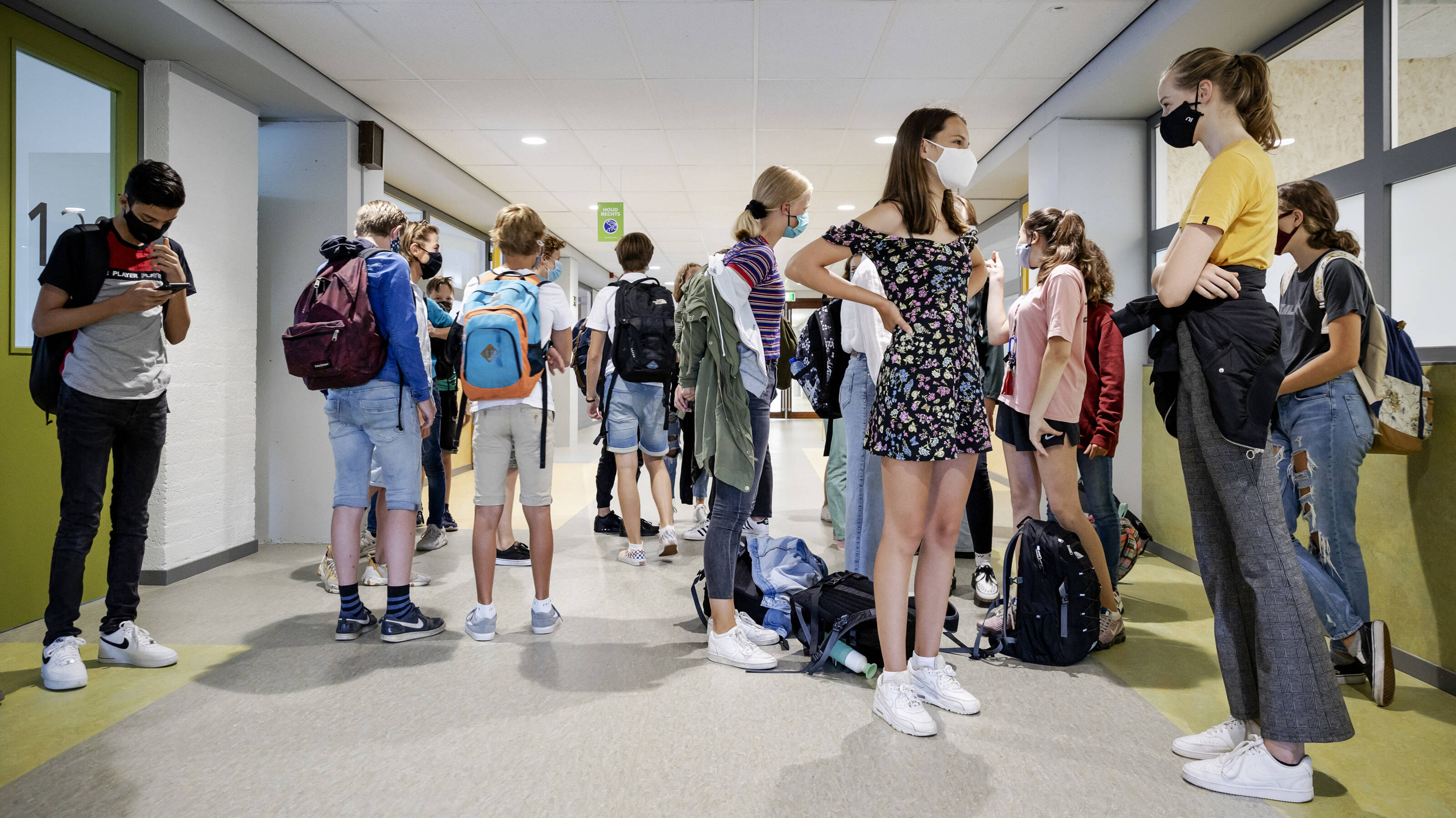 Middelbare scholen vanaf 31 mei weer volledig open | NOS - Wanneer Beginnen De Middelbare Scholen Weer