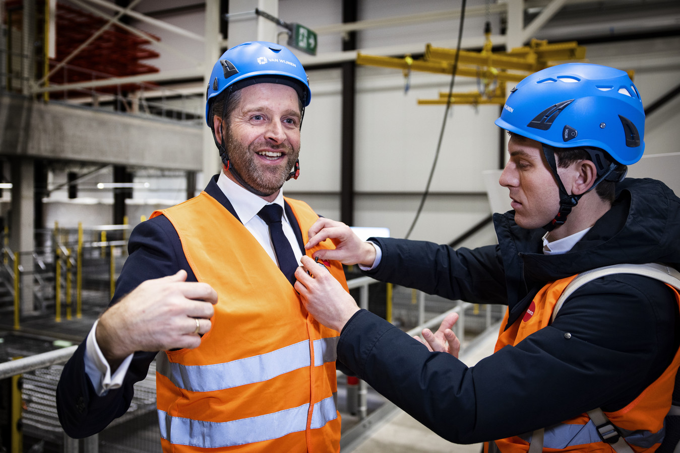 Middelgrote gemeenten willen 65.000 woningen bouwen | Foto | AD.nl - Minister Voor Volkshuisvesting En Ruimtelijke Ordening