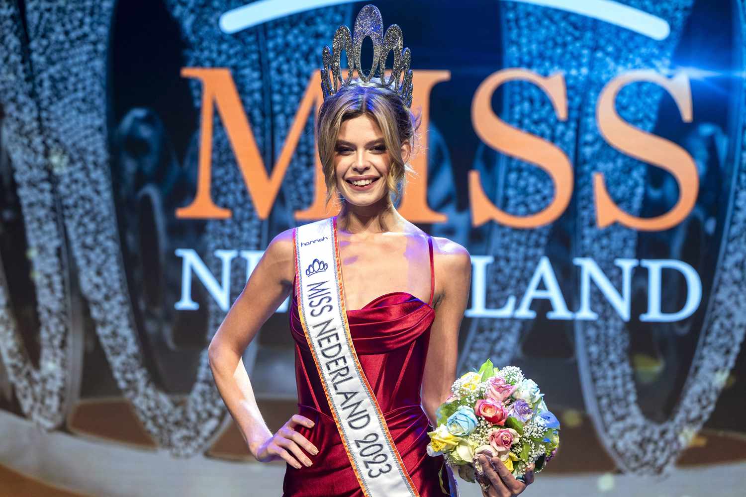 Miss Netherlands Contestant Is First Openly Trans Woman to Win Pageant - Wie Is Nu Premier Van Nederland