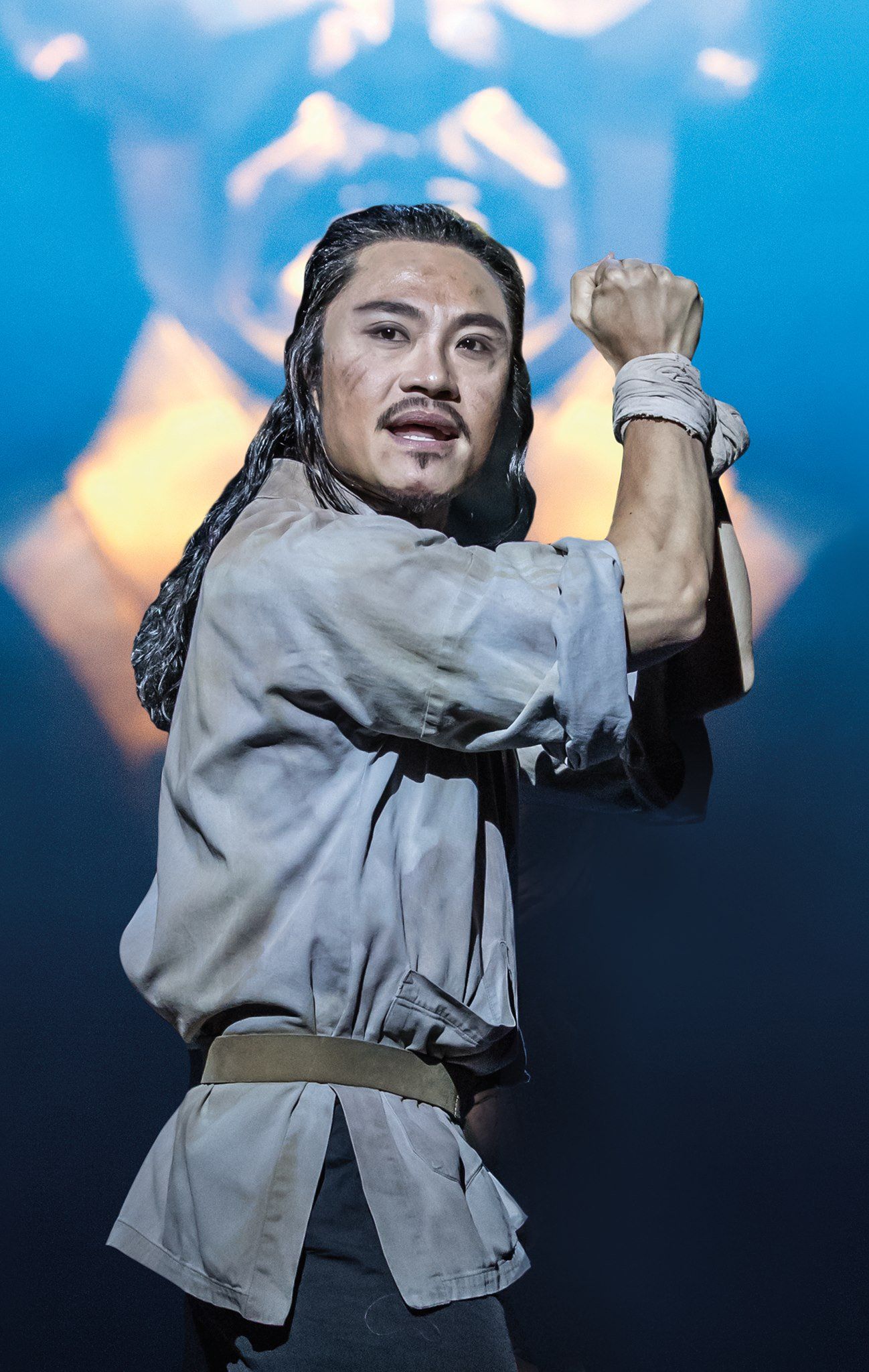 Miss Saigon on Twitter | Miss saigon, Saigon, Miss - Nederlandse Acteur Die De Regelaar Speelde In Miss Saigon