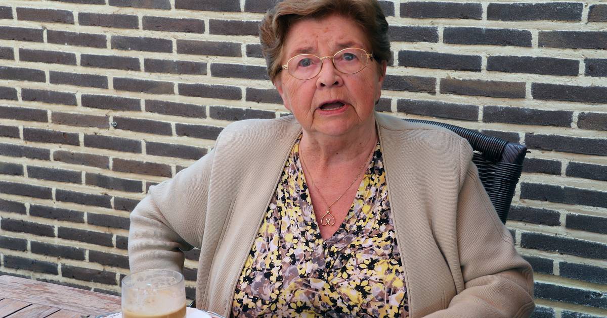 Moeder Van Dijck: "Wie zonder zonde is, werpe de eerste steen" | De - Wie Zonder Zonde Is Werpe De Eerste Steen