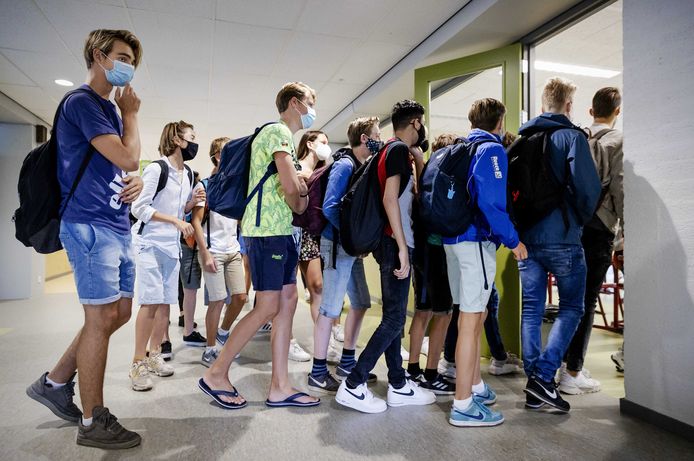 Mogelijk mondkapjes op middelbare scholen in Den Haag | Den Haag | AD.nl - Middelbare Scholen In Den Haag