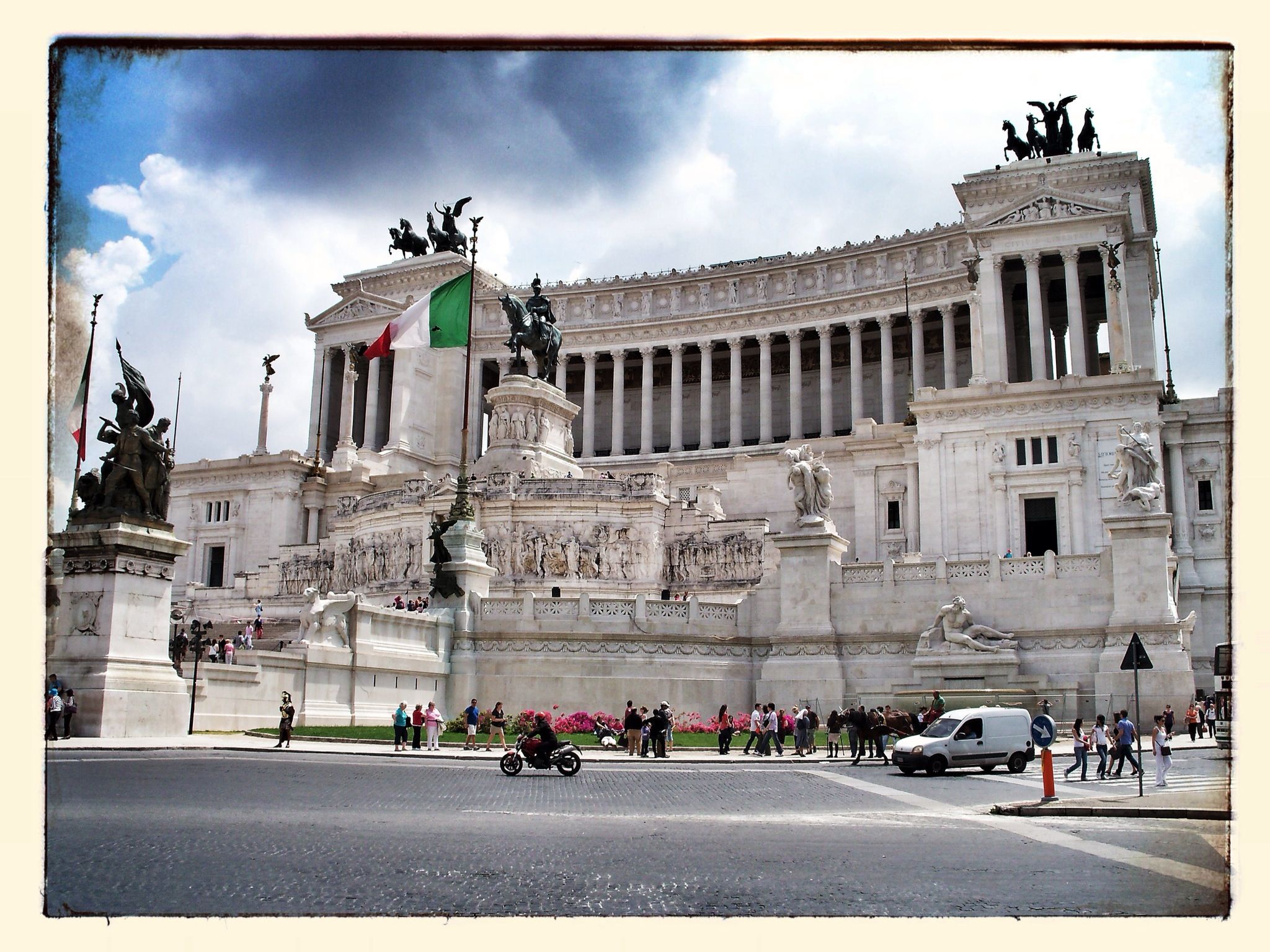 Vittoriano - Monumento A Vittorio Emanuele Ii