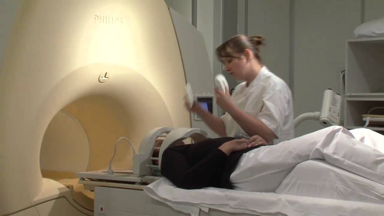MRI - onderzoek van het hoofd - YouTube - Hoelang Duurt Een Politie Onderzoek