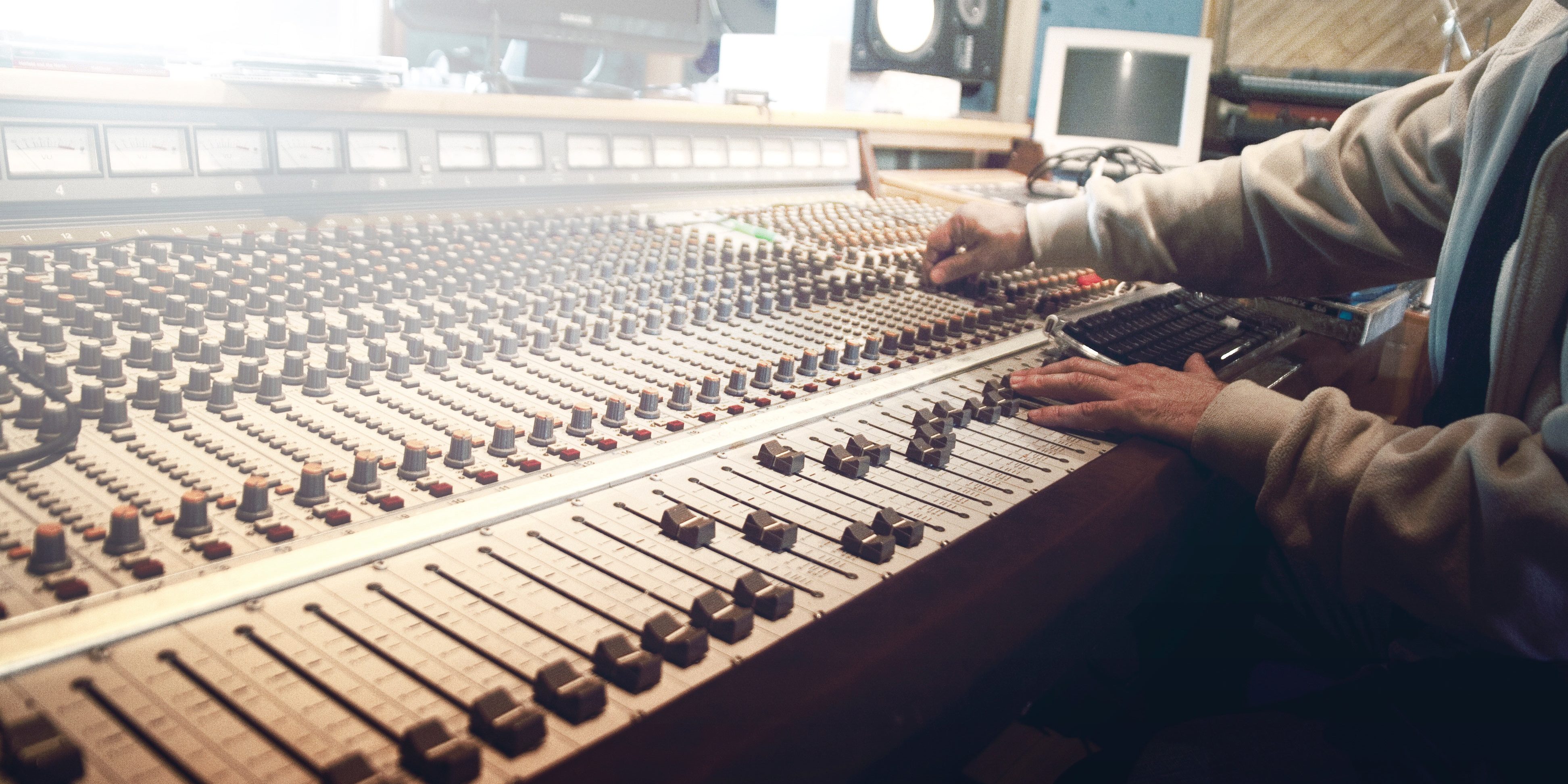 Muziek maken of muziek mixen: de drie populaire software programma's - Aanzetten Tot Het Populair Maken Van Muziek