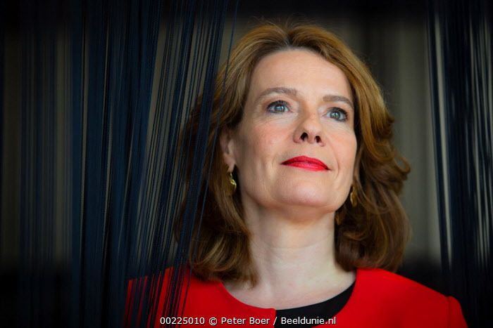 Nederland. Amsterdam, 11-04-2018 Merel van Vroonhoven, voorzitter AFM - Zijn Nicolien En Merel Van Vroonhoven Zussen