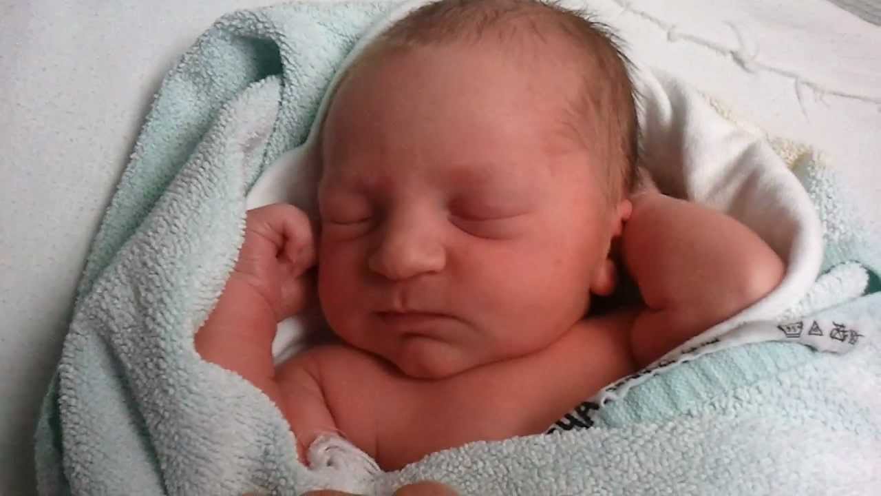 Neugeborenes Baby, New Baby Born - Philipp Alexander - YouTube - Met Welke 2 Systemen Wordt Een Baby Geboren