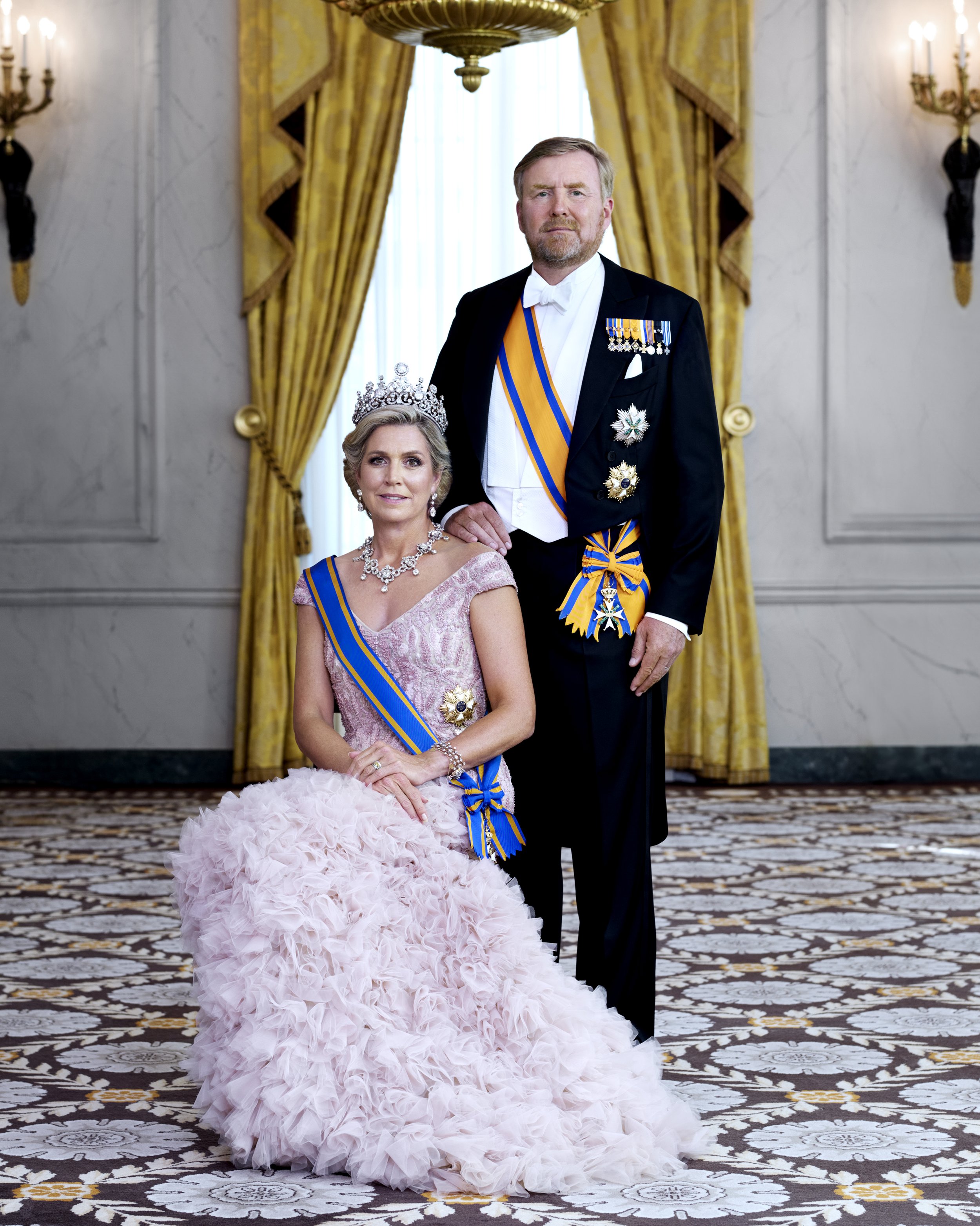 New official portraits of King Willem-Alexander and Queen Maxima — UFO - Hoe Hebben Koning Willem Alexander En Maxima Elkaar Ontmoet