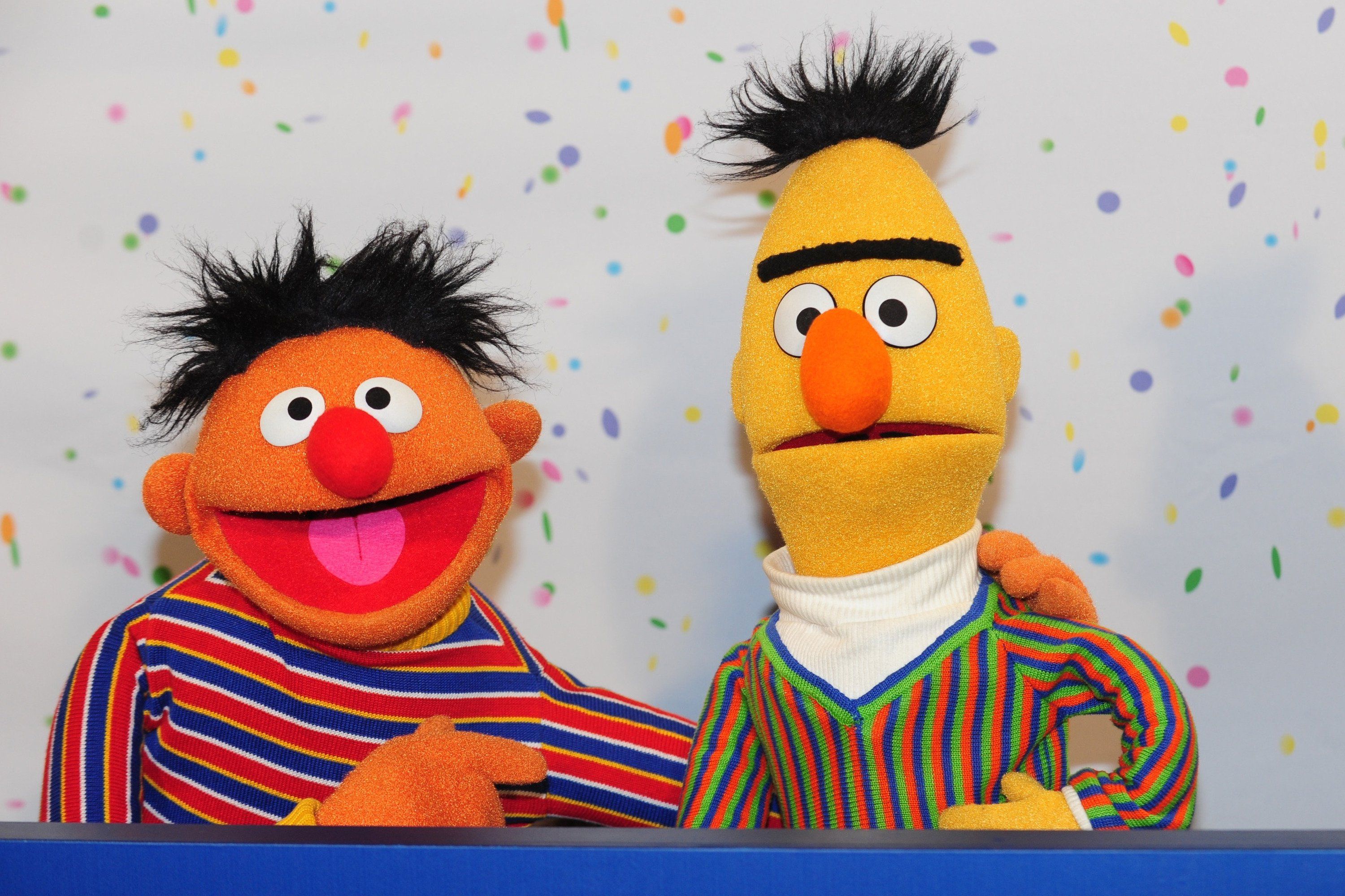 New story in Entertainment from Time: Sesame Street Says Bert And Ernie - Hoeveel Wenkbrauwen Hebben Bert En Ernie Samen