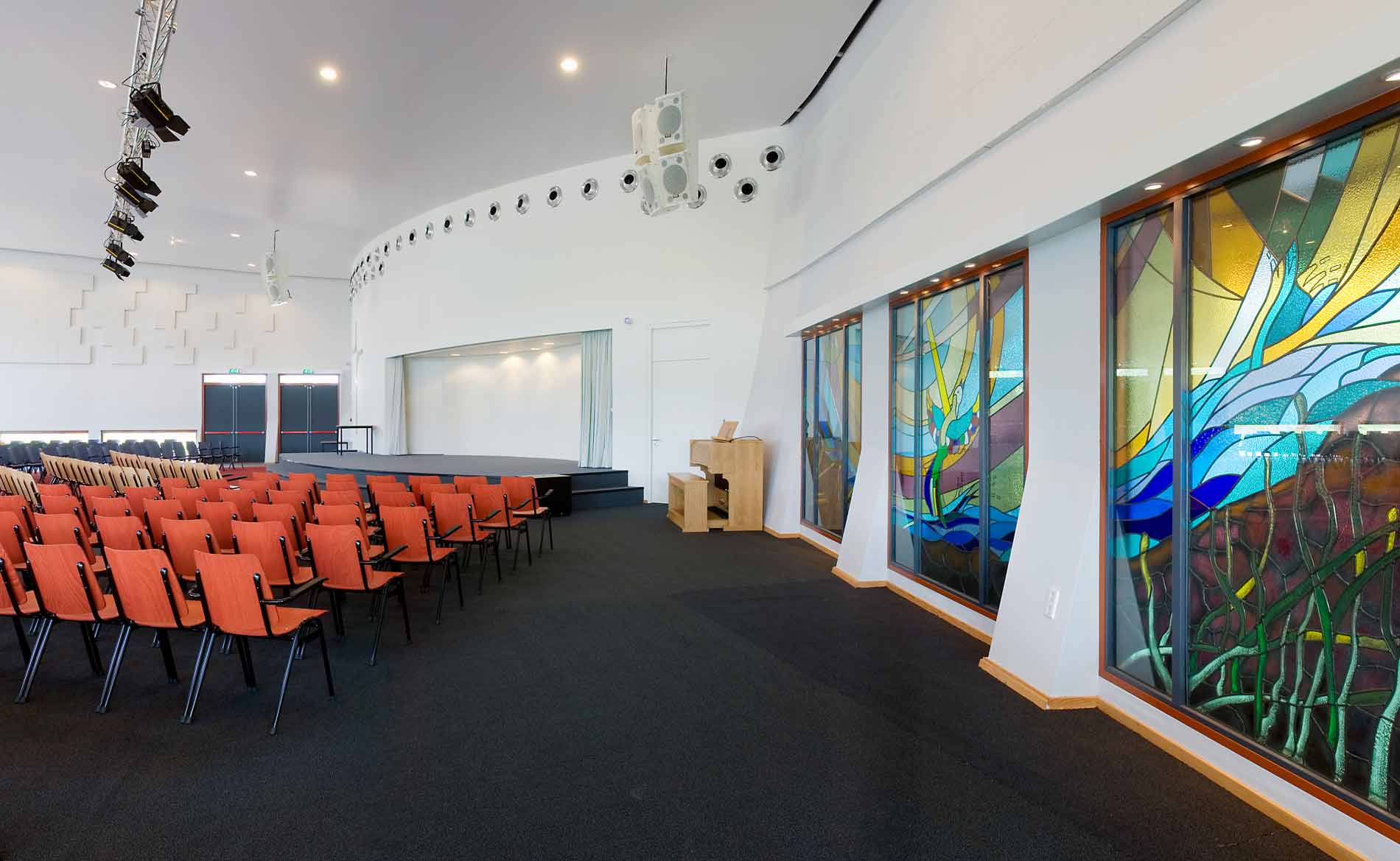 NGK kerk De Lichtboog Houten - BBHD architecten & ingenieurs - De Lichtboog Houten Kerkdienst Gemist