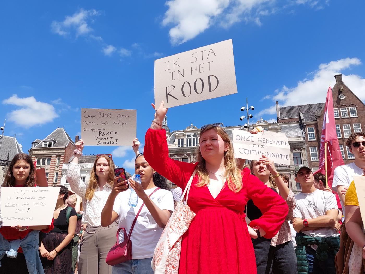 Nibud: students living in rented accommodation 113 euros poorer per - Nibud Zakgeld 13 Jaar Per Maand